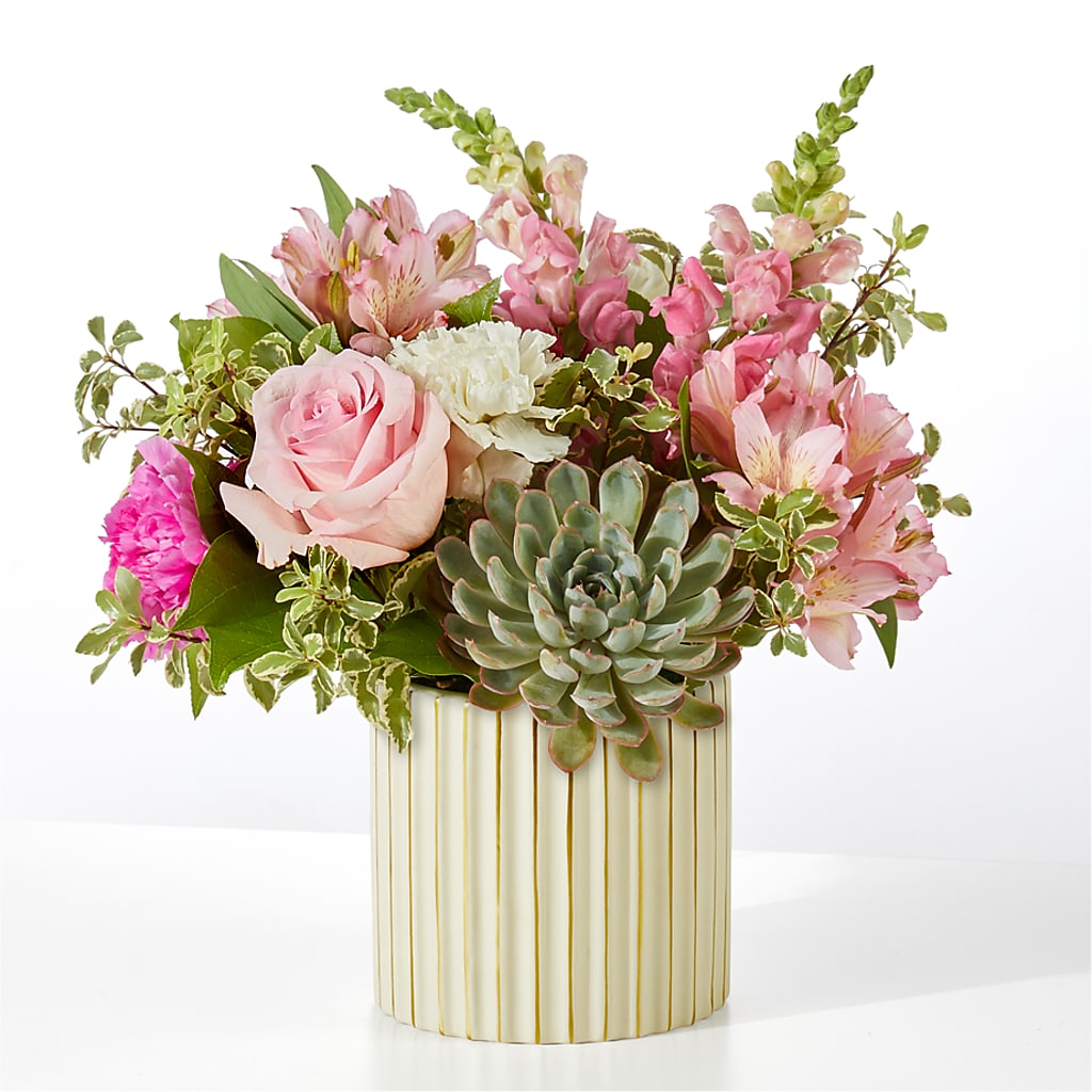 Magenta Musings Bouquet – Dutch Floral, Edina MO