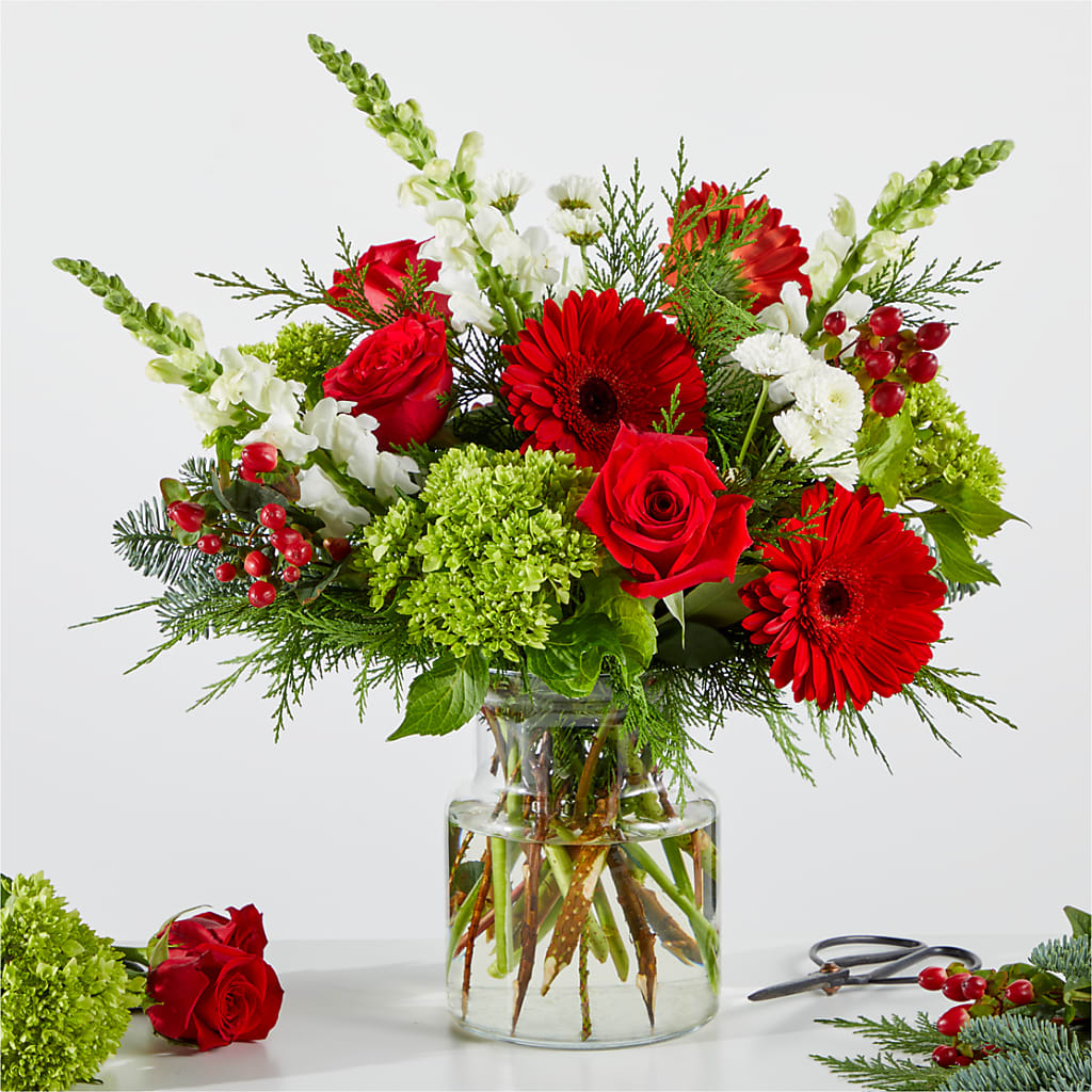 Merry Moment Bouquet – A Florist Original – Dutch Floral, Edina MO