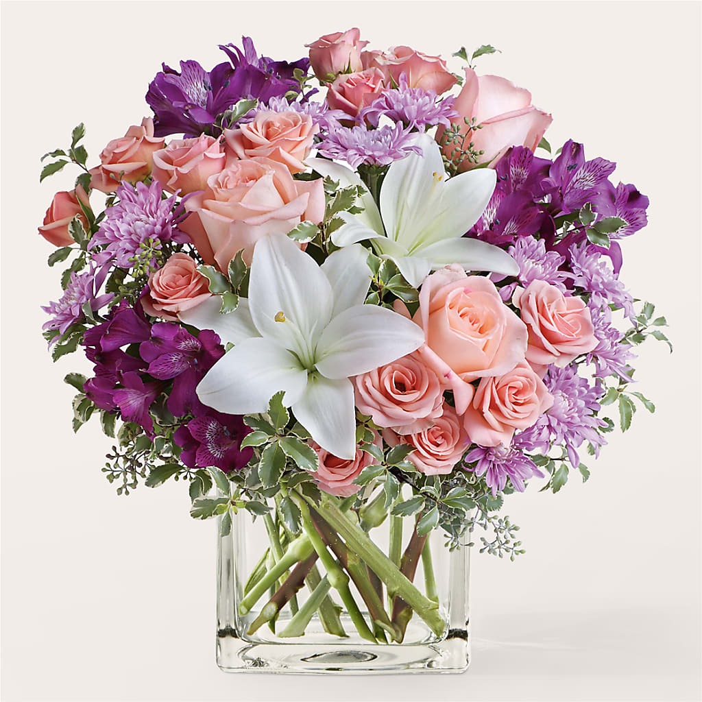 Mani Pedi Bouquet – Dutch Floral, Edina MO