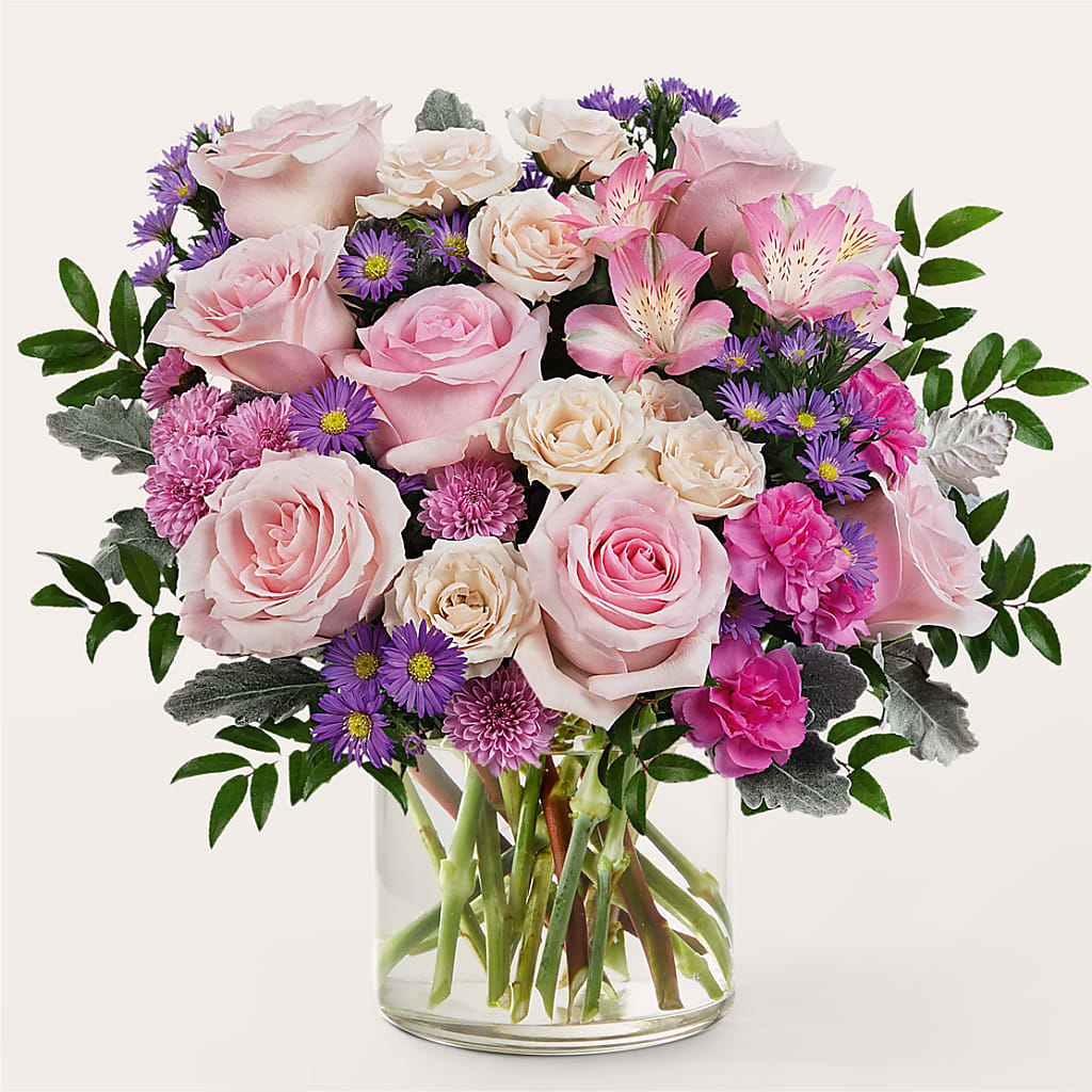 Light as a Feather Bouquet – Dutch Floral, Edina MO