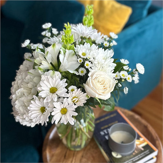 Classic Ivory – A Florist Original – Dutch Floral, Edina MO