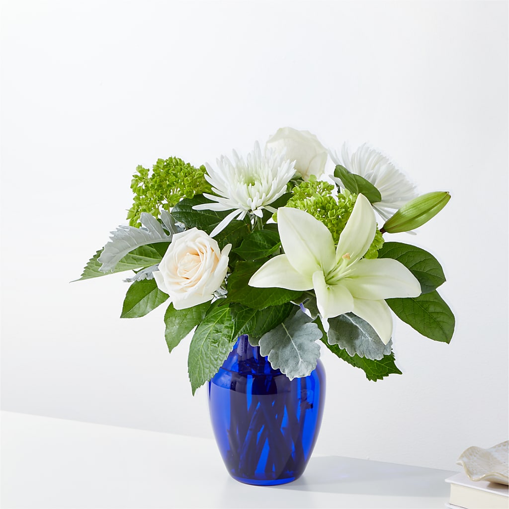 Snowy Dreams Bouquet – Dutch Floral, Edina MO