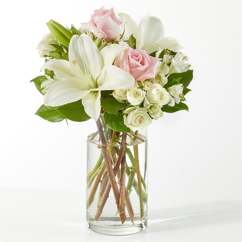 Kindhearted Bouquet – Dutch Floral, Edina MO