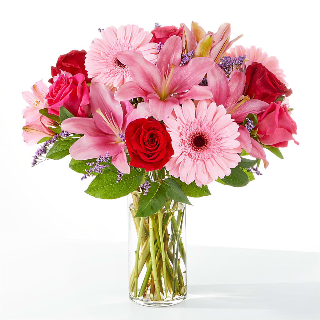 Lots of Love Bouquet – Dutch Floral, Edina MO