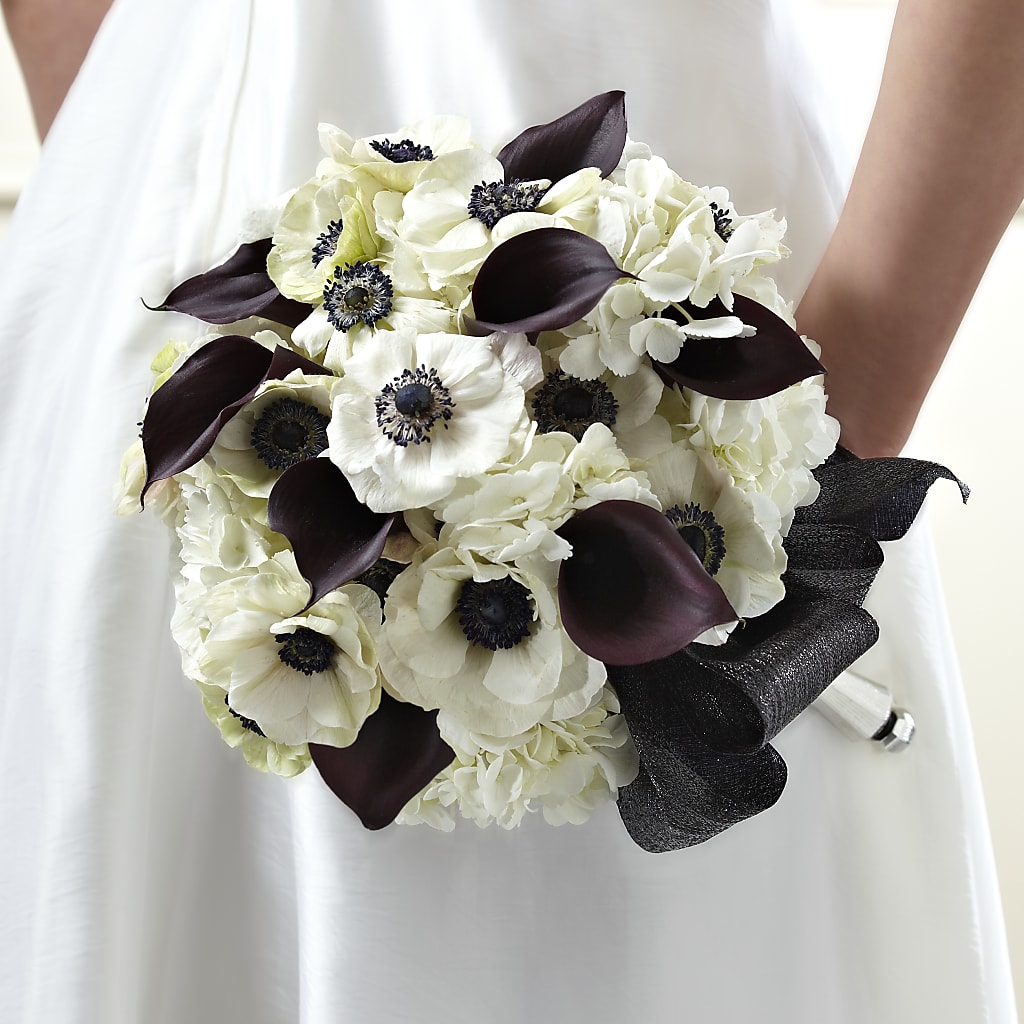 To Have and To Hold Bouquet – Dutch Floral, Edina MO