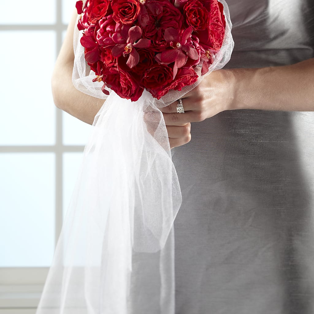 Desire Bouquet – Dutch Floral, Edina MO