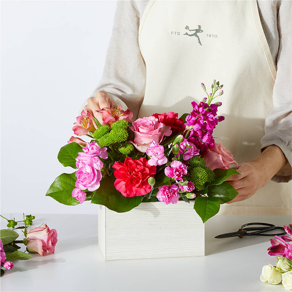 Sweetberry Box – A Florist Original –  Dutch Floral, Edina MO