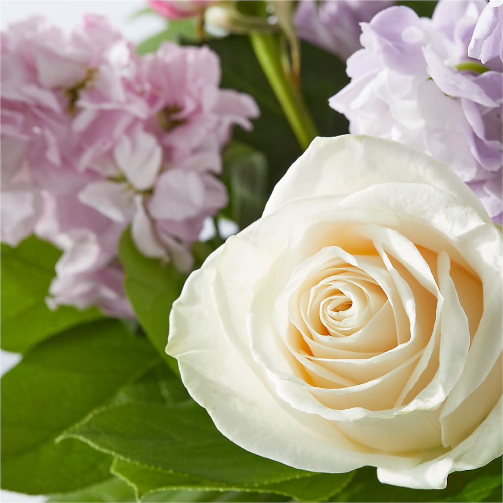 Springtime Spritz Bouquet –  Dutch Floral, Edina MO