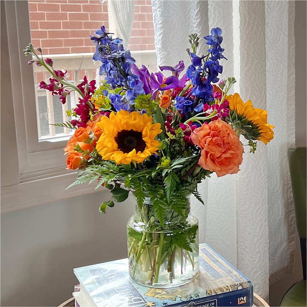 Rays of Life Bouquet –  Dutch Floral, Edina MO