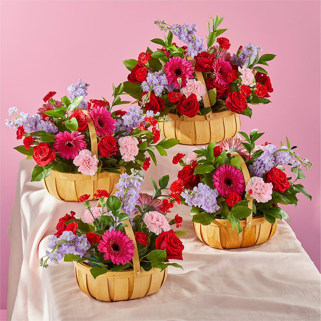 Pink Picnic Basket –  Dutch Floral, Edina MO