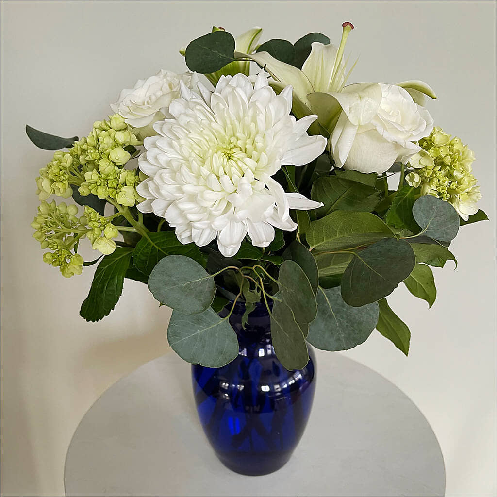 Snowy Dreams Bouquet –  Dutch Floral, Edina MO