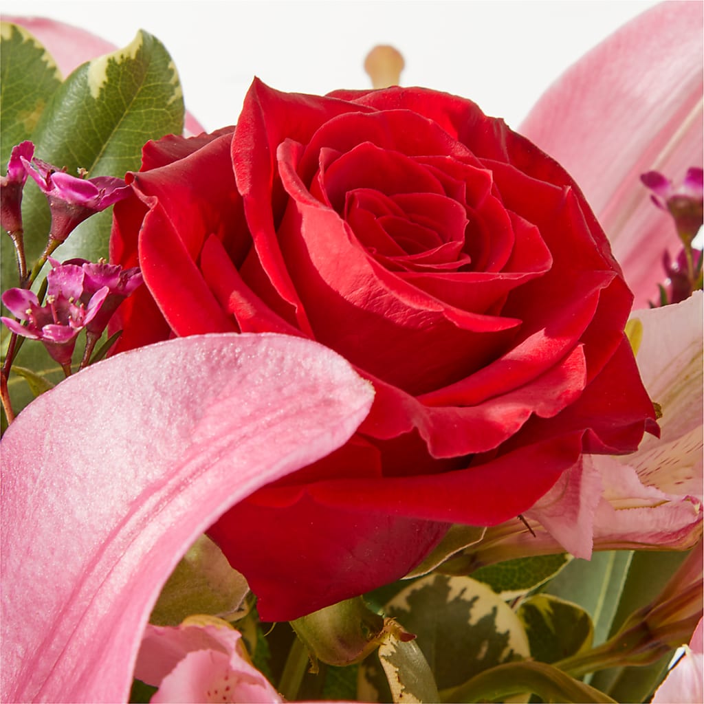 Lucky in Love Bouquet –  Dutch Floral, Edina MO