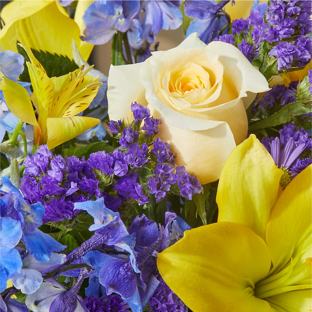 Limoncello Bouquet –  Dutch Floral, Edina MO