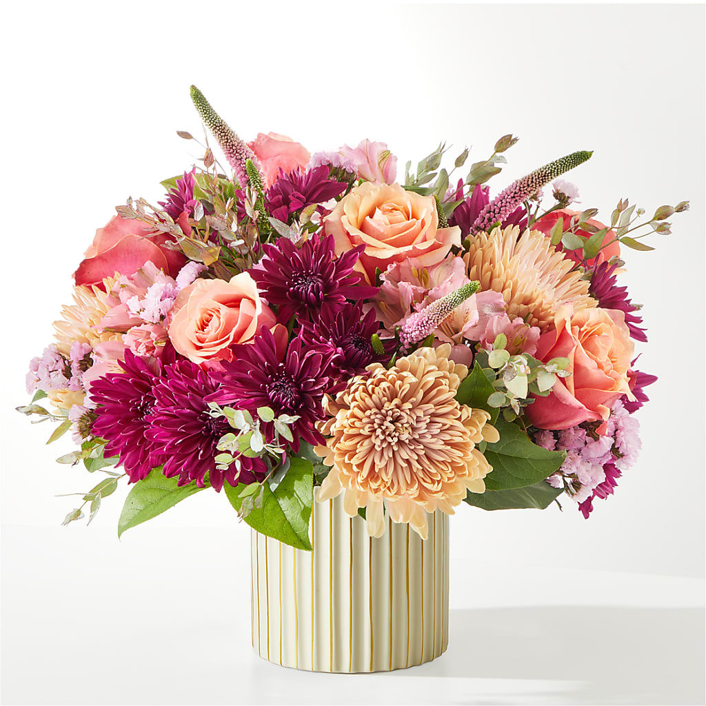 Berry Cobbler Bouquet with Ivory Vase –  Dutch Floral, Edina MO