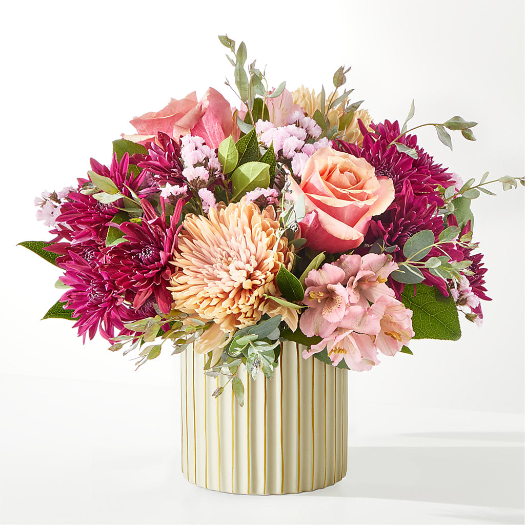 Berry Cobbler Bouquet with Ivory Vase –  Dutch Floral, Edina MO