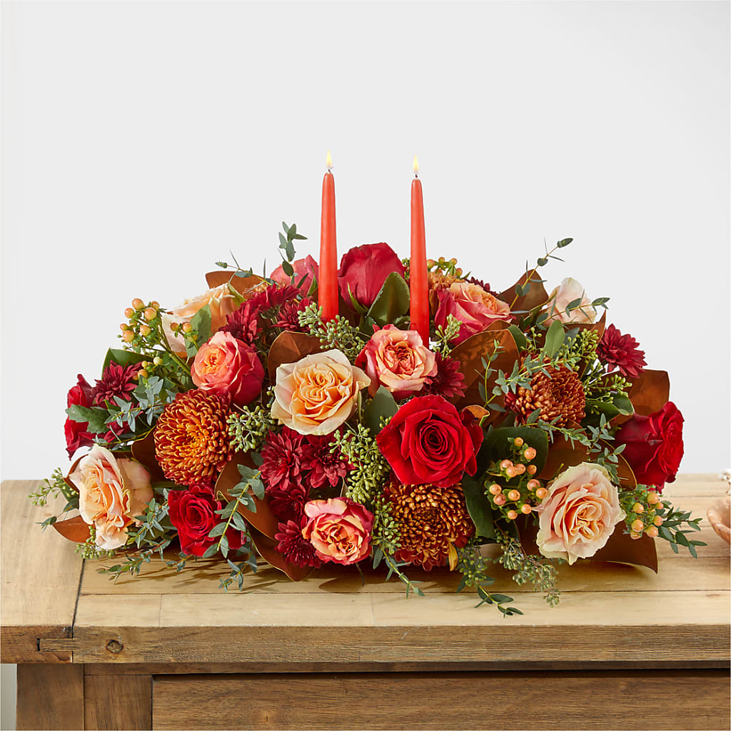 Gather Near Centerpiece –  Dutch Floral, Edina MO