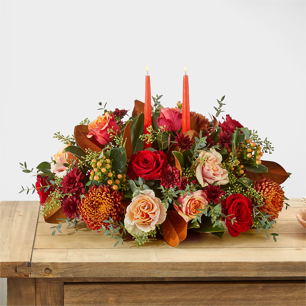 Gather Near Centerpiece –  Dutch Floral, Edina MO