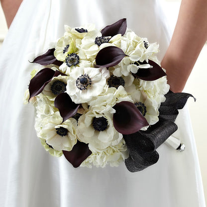 To Have and To Hold Bouquet –  Dutch Floral, Edina MO
